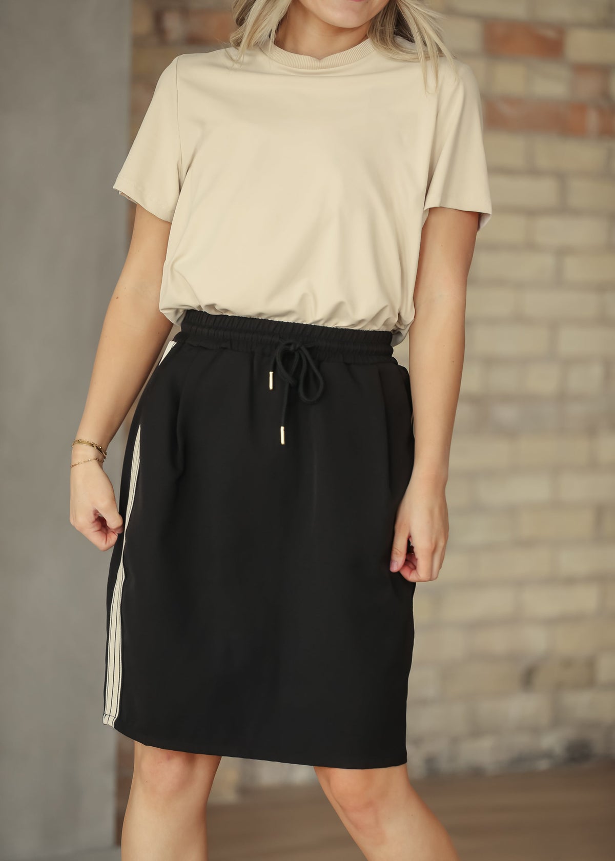 Mid-Rise Track Skirt